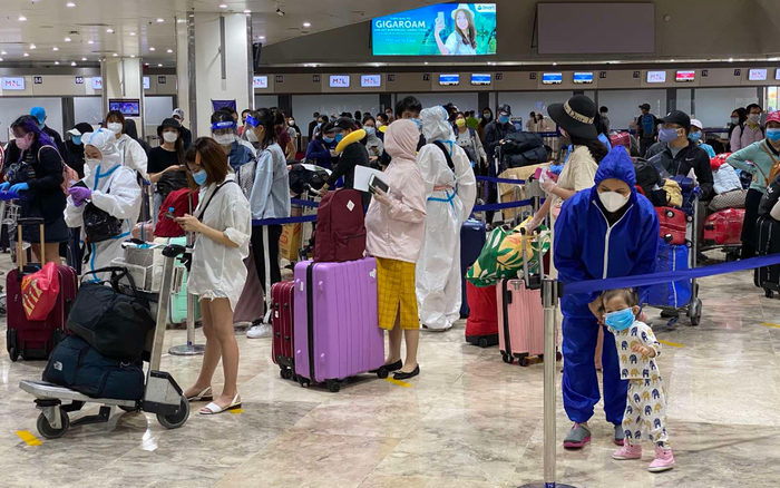 Đưa gần 240 công dân Việt Nam từ Philippines về nước an toàn Ảnh 2