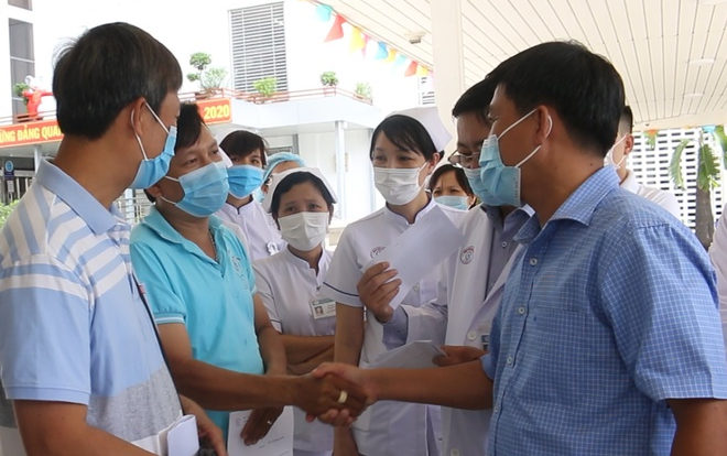 Bệnh viện Chợ Rẫy tiếp tục cử đội phản ứng nhanh số 7 chi viện 'tâm dịch' Đà Nẵng Ảnh 2