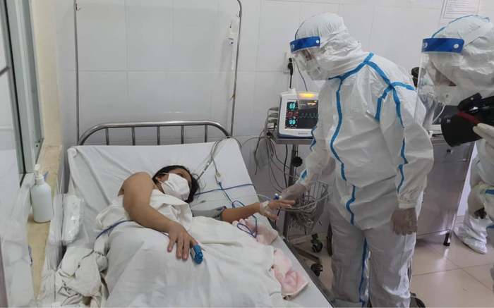 Nữ sản phụ nhiễm COVID-19 hạ sinh bé gái nặng 3kg ở Đà Nẵng đã ổn định Ảnh 2