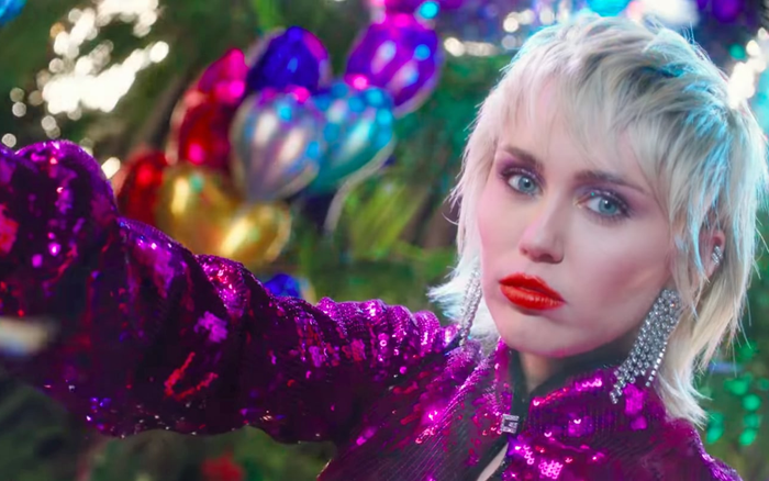 Trở lại hoành tráng với Midnight Sky nhưng Miley Cyrus không có ý định ra album mới: 'Điều đó hoàn toàn vô nghĩa với tôi' Ảnh 2