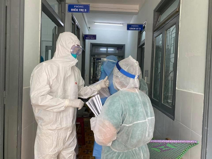 Lịch trình hai giáo viên nhiễm COVID-19 ở Đà Nẵng: Người nhiều lần đến trường, người đến nhà hàng, đi chợ nhiều lần Ảnh 3