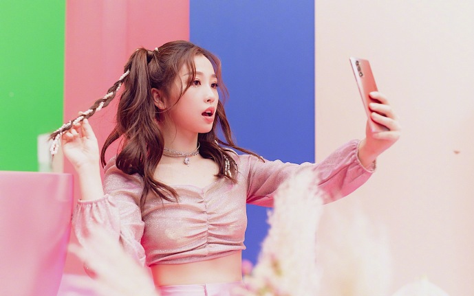 Ngu Thư Hân công khai 'bốc phốt' công ty quản lý chỉ vì ảnh qua photoshop Ảnh 2