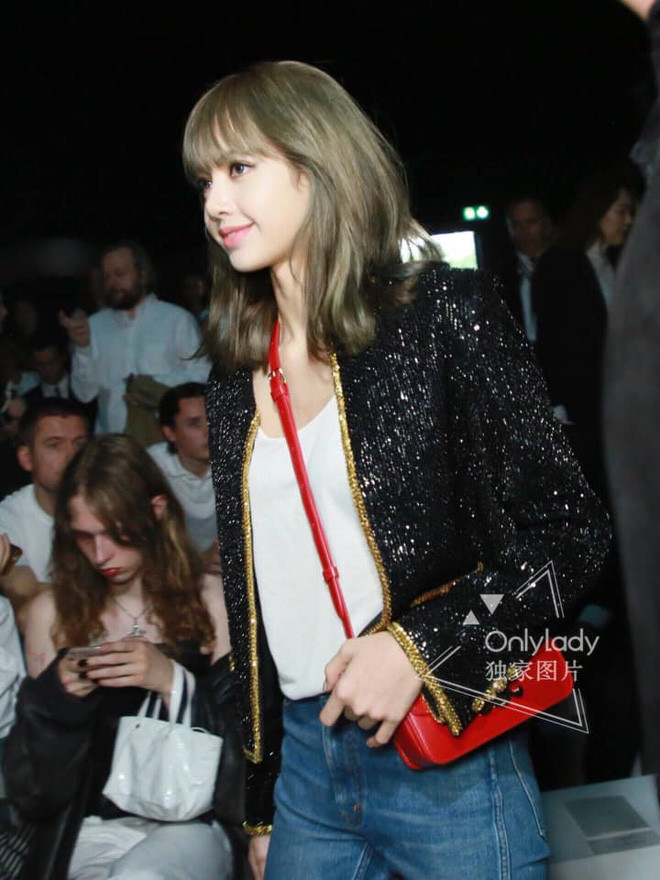 Đặt lên bàn cân những lần 'đụng độ' outfit của chị đẹp Son Ye Ji và các idol K-pop Ảnh 7