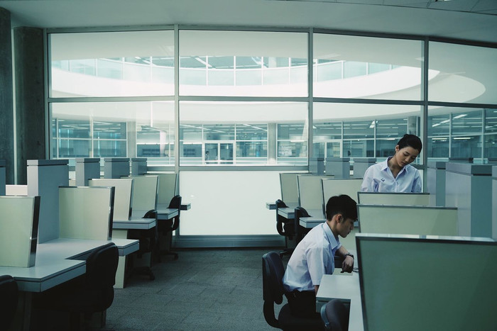 Tập 5 'Thiên tài bất hảo': Toang thật rồi! Lynn bị buộc thôi học vì mánh khóe gian lận thi cử đã bị vạch trần, tình bạn tan nát, tình yêu đổ bể Ảnh 5