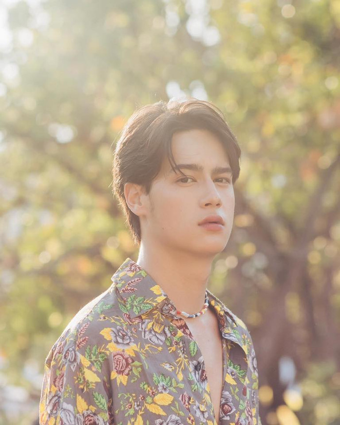 4 diễn viên chính của 'Thiên tài bất hảo': Hội richkid thực thụ - Người theo học trường ở Anh từ bé, người thừa kế gia tài kếch xù, thạo nhiều ngoại ngữ Ảnh 18