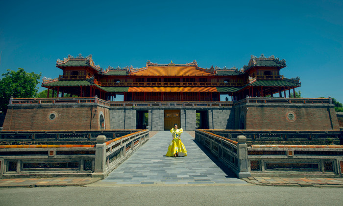 Giáng My hoá quý cô đài các, đẹp kiêu sa nơi Đại Nội Huế Ảnh 11