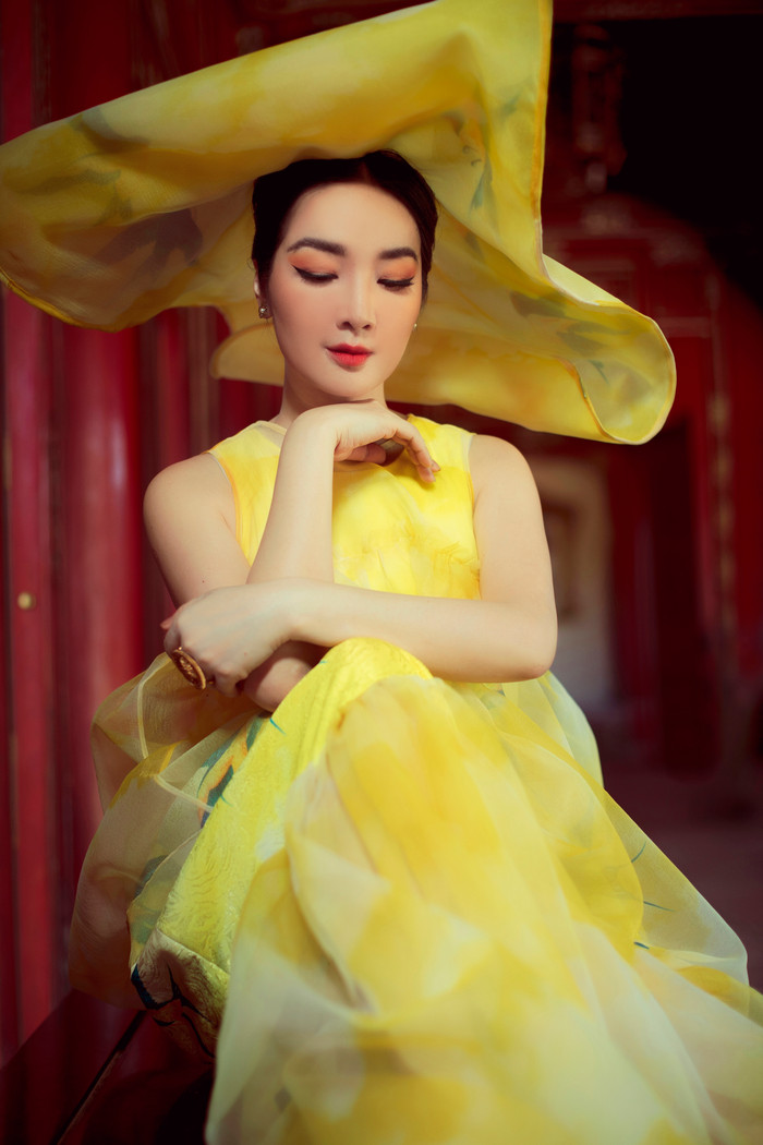Giáng My hoá quý cô đài các, đẹp kiêu sa nơi Đại Nội Huế Ảnh 16