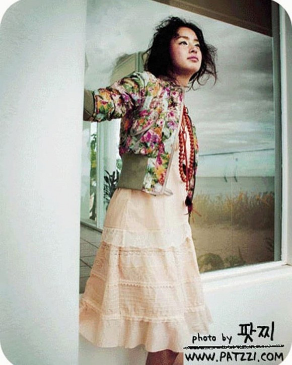 Loạt ảnh cũ của Kim Tae Hee được dân mạng đào bới lại