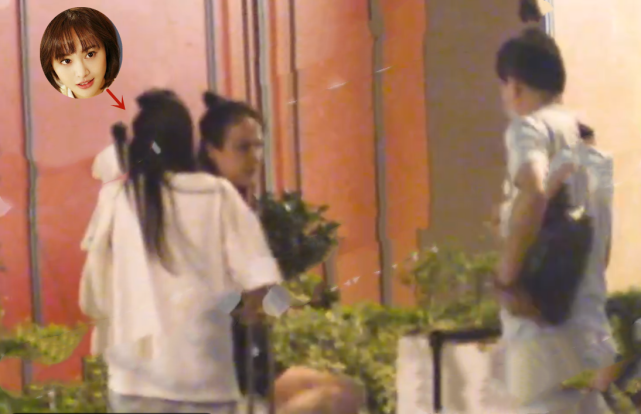 Là đại sứ bảo vệ môi trường nhưng Trịnh Sảng dửng dưng nhìn bố mình vứt rác bừa bãi Ảnh 6