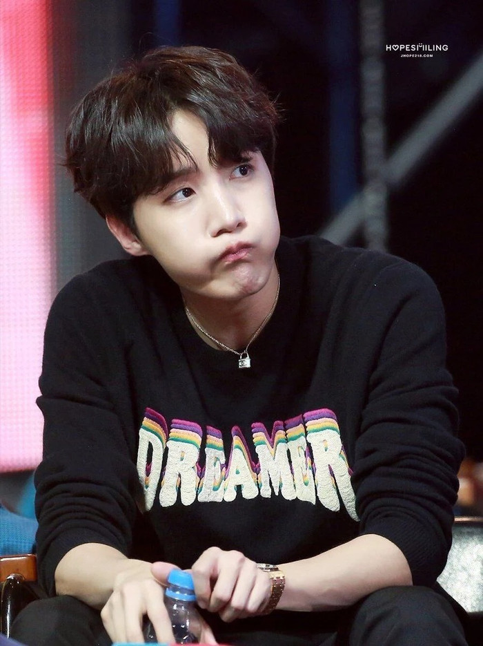 Diễn viên dở tệ nhất BTS là ai? Cùng nghe câu trả lời từ J-Hope Ảnh 3