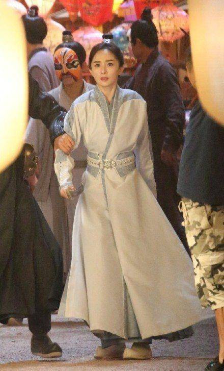 Tạo hình nữ cải nam trang của Dương Mịch trong 'Hộc Châu phu nhân', Cnet: Mặt nhỏ mà còn đẹp trai quá Ảnh 15