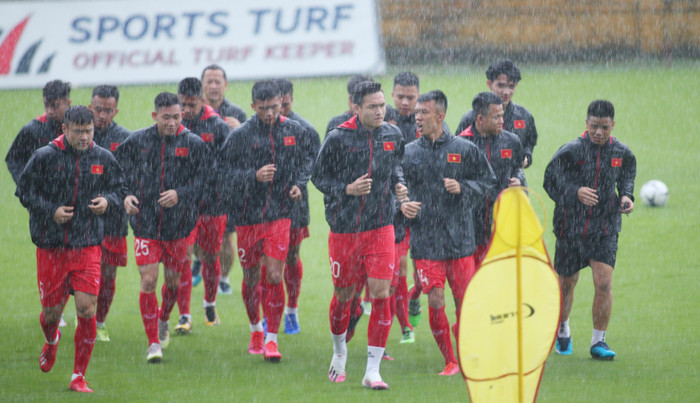 Ở lần tập trung lần này, HLV Park Hang-seo triệu tập tới 48 cầu thủ, sau đó có một trường hợp là Thành Lâm bị trả về CLB SLNA vì chấn thương. 