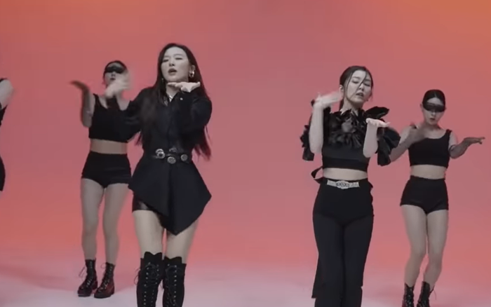 Irene & Seulgi (Red Velvet) trình diễn 'Monster' sự kiện của tạp chí Time danh giá, gửi lời cảm ơn tới các nhân viên y tế tuyến đầu Ảnh 2