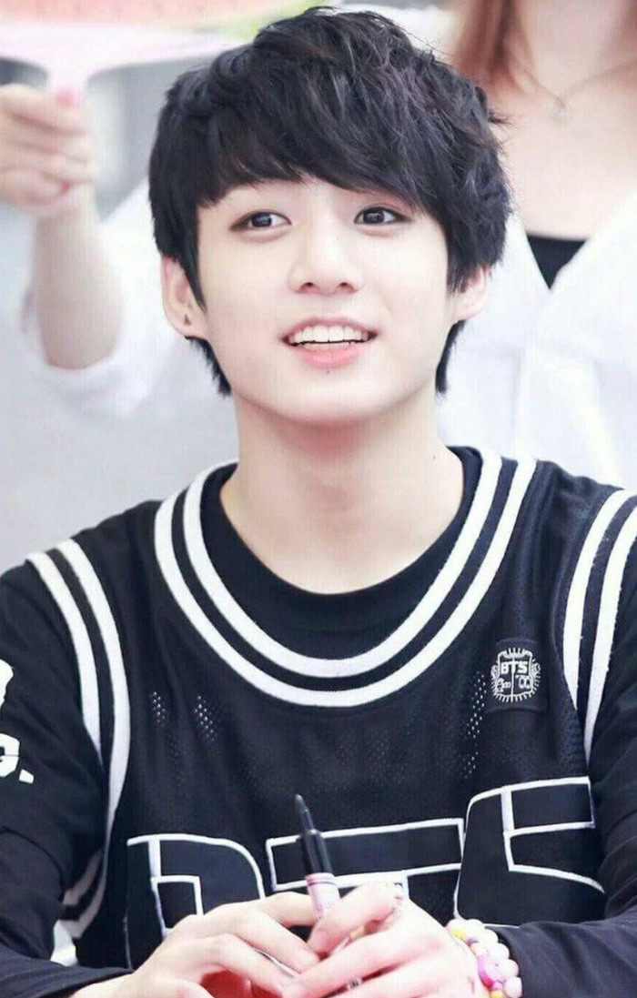 10 thần tượng Kpop debut khi mới 15 tuổi: Toàn những cái tên tài năng Ảnh 3