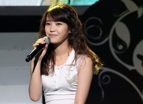 Jungkook, IU, Suzy và dàn 'maknae' đã trở thành thần tượng K-Pop khi mới 15 tuổi Ảnh 13