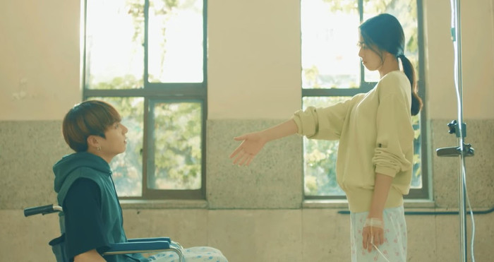 Jungkook, IU, Suzy và dàn 'maknae' đã trở thành thần tượng K-Pop khi mới 15 tuổi Ảnh 23