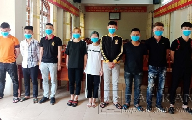 2 nam, nữ thanh niên tử vong sau khi sử dụng ma túy cùng nhóm bạn tại phòng karaoke Ảnh 2