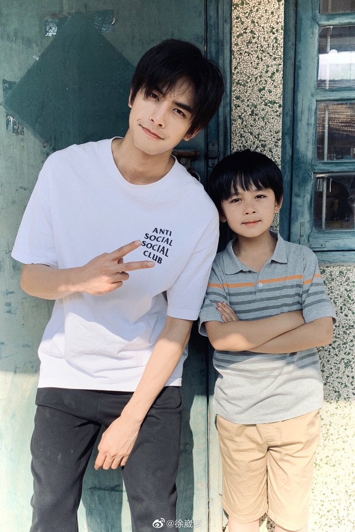 'Diễn viên mời vào chỗ' mùa 2: Triệu Vy 'rút lui', Dương Siêu Việt - Triệu Tiểu Đường - Tống Uy Long xin vào nghề Ảnh 17