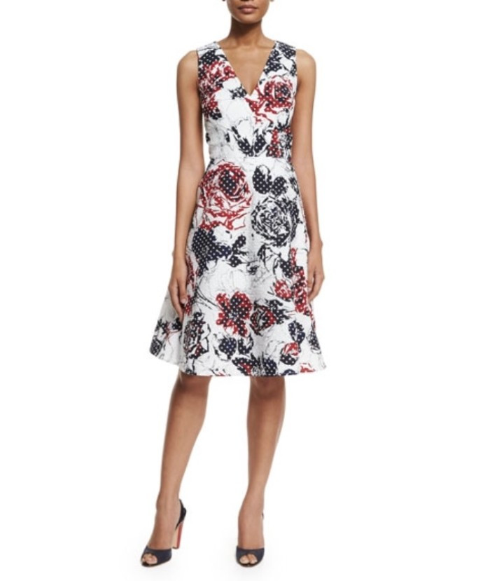 Ngay sau khi bà Michelle mặc, thiết kế khoảng 40 triệu đồng này đều hết hàng nhanh chóng