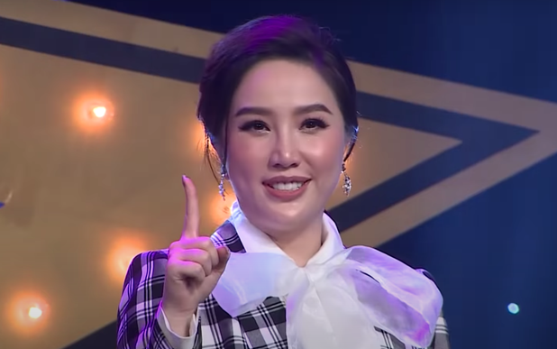 Bảo Thy tự 'bóc mẽ' mình có khuôn mặt 'đựng được 8 chén chè' khi lên truyền hình Ảnh 2