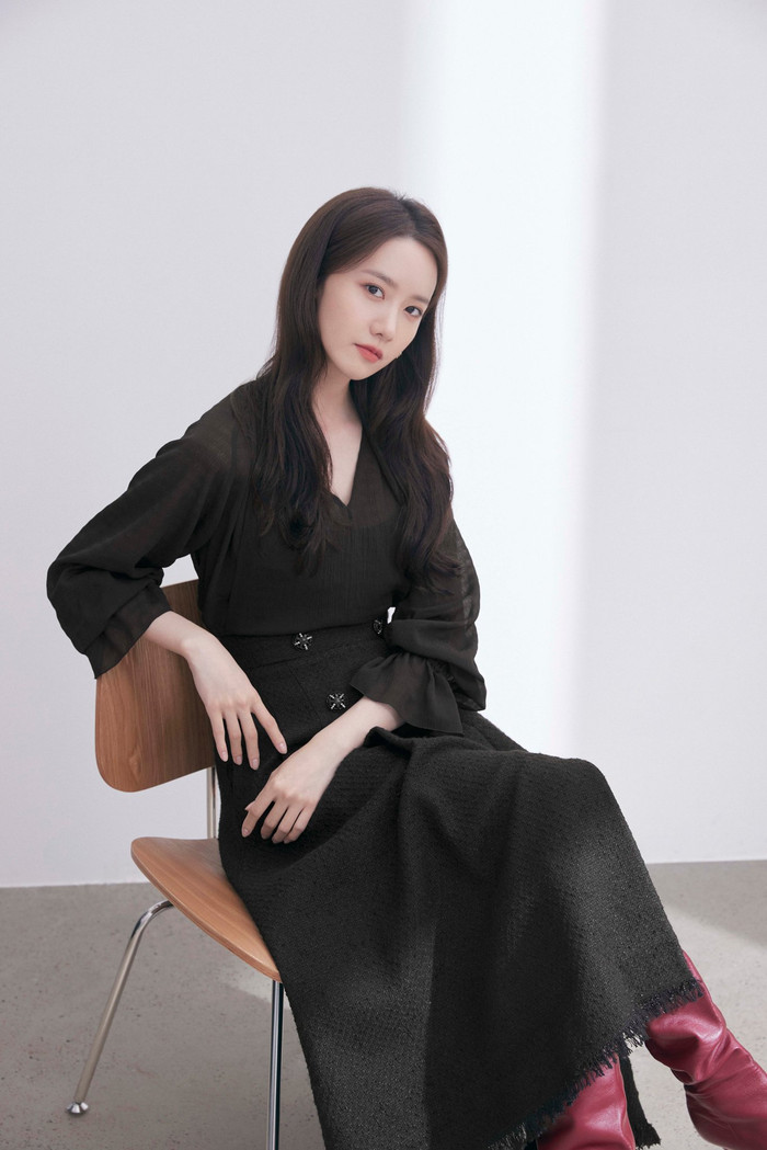 Yoona trong bộ ảnh thời trang mới nhất cho một local brand bên Hàn Quốc với nhan sắc trên cả tuyệt vời 