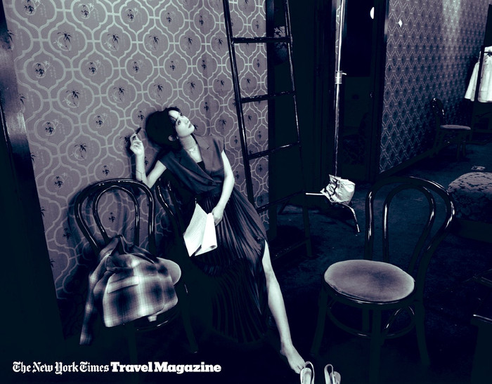 Triệu Lệ Dĩnh nhận 'cơn mưa' lời khen vì loạt ảnh tạp chí trắng đen mang sức hút và câu chuyện riêng Ảnh 8