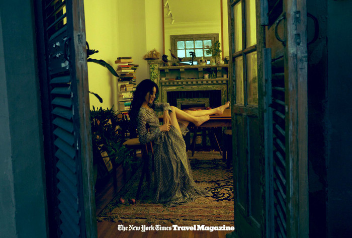 Triệu Lệ Dĩnh nhận 'cơn mưa' lời khen vì loạt ảnh tạp chí trắng đen mang sức hút và câu chuyện riêng Ảnh 3