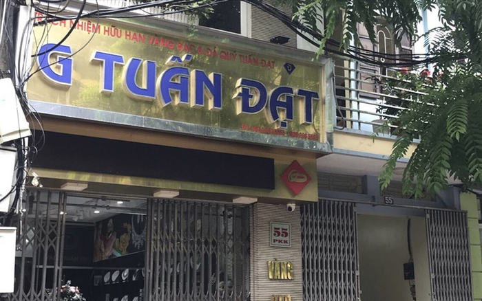 Trộm đột nhập tiệm vàng lúc rạng sáng, lấy đi 350 cây vàng cùng 140 triệu đồng tiền mặt Ảnh 2