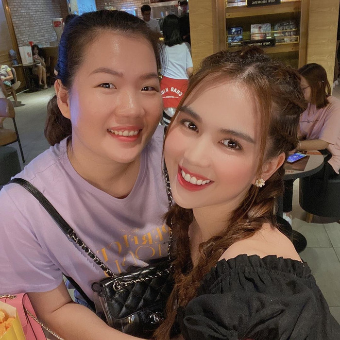 Giúp việc 'số hưởng' gọi tên Thúy Kiều: Vừa bị thương ở chân đã được 'chủ tịch' Ngọc Trinh tỉ mỉ sơ cứu thế này đây! Ảnh 3