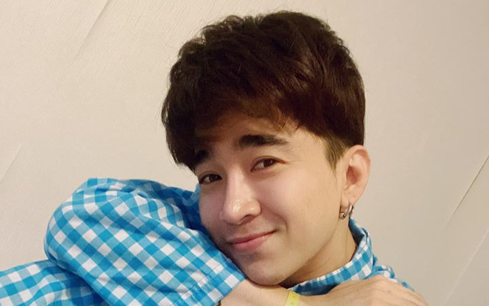 Chi Dân đăng tải ảnh trên giường bệnh, tiết lộ rằng ở bệnh viện đã lâu Ảnh 2