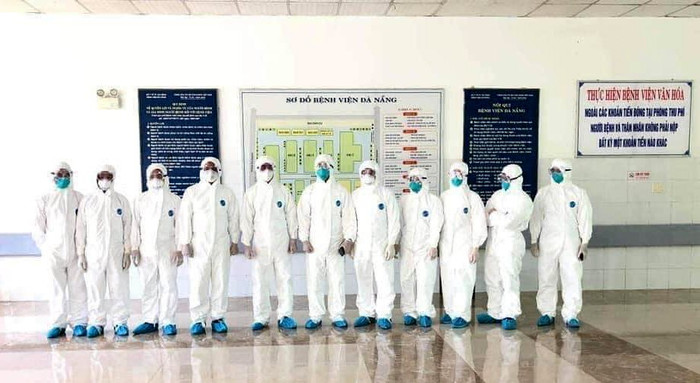 Tất cả thân nhân nuôi bệnh đều phải khai báo y tế, bệnh viện Chợ Rẫy đẩy mạnh công tác phòng dịch COVID-19 Ảnh 3