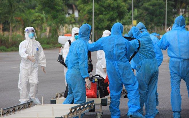 Tất cả thân nhân nuôi bệnh đều phải khai báo y tế, bệnh viện Chợ Rẫy đẩy mạnh công tác phòng dịch COVID-19 Ảnh 2