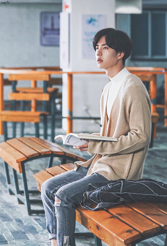 Vương Nhất Bác làm fan 'thót tim' vì đóng cảnh phim nguy hiểm trong 'Người bạn kỳ lạ của tôi' Ảnh 11