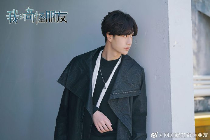 Vương Nhất Bác làm fan 'thót tim' vì đóng cảnh phim nguy hiểm trong 'Người bạn kỳ lạ của tôi' Ảnh 6