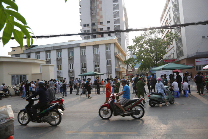 Bệnh viện E trước đó đã bị phong tỏa do liên quan đến ca bệnh 944