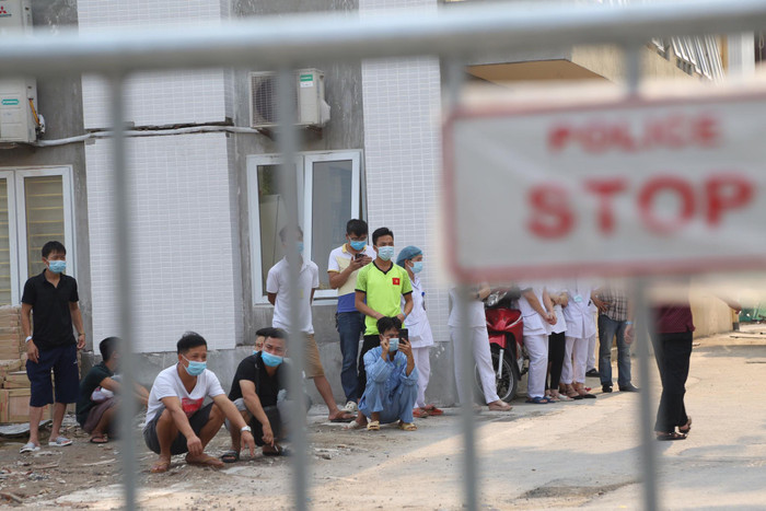 Chính thức dỡ bỏ phong tỏa Bệnh viện E sau ca bệnh 994 âm tính, được Bộ Y tế rút khỏi danh sách người nhiễm COVID-19 Ảnh 4