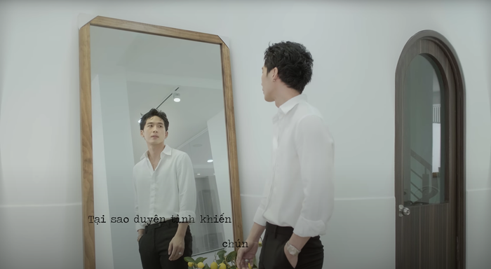 Giữa mùa dịch, Tuấn Trần lựa chọn ra mắt một sản phẩm âm nhạc thay vì phim ảnh.&nbsp;