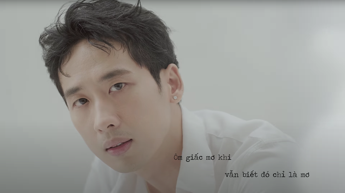 Theo Tuấn Trần, một trong những yếu tố tạo nên sự khác biệt cho web drama của anh là phần âm nhạc.