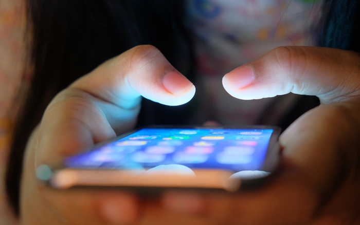 Doanh số smartphone sẽ không phục hồi cho tới năm sau nhưng 5G vẫn là mấu chốt Ảnh 2