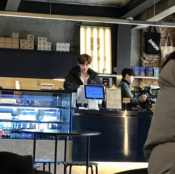 Đúng ngày sinh nhật tuổi 31, quán cà phê của Lee Jong Suk sẽ đóng cửa dài hạn: Lý do thật đáng buồn! Ảnh 7