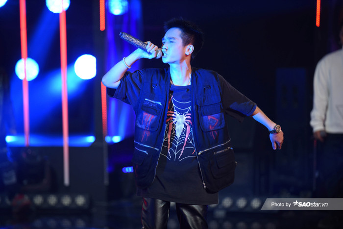 'Anh sao đỏ' Spideyboy 'bắn rap' cực ngầu khẳng định tầm 'thượng đẳng' xuất sắc lọt Top 40 King Of Rap Ảnh 4