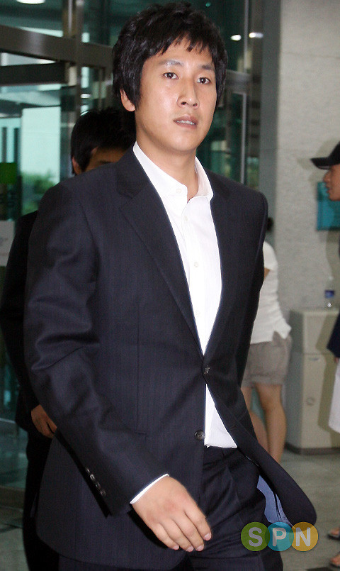 Lee Sun Gyun.