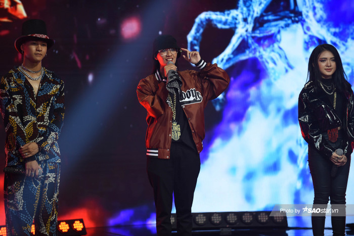 Weeza và THY là 2 thí sinh được bước tiếp tại King Of Rap.
