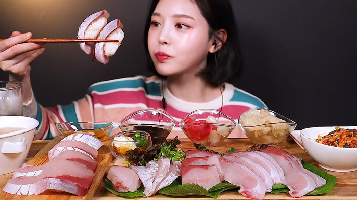 Nữ YouTuber Hàn Quốc Eat with Boki có 4,3 triệu người theo dõi từng khiến nhiều fan hâm mộ bất ngờ khi bị cáo buộc lừa dối người xem. (Ảnh: 문복희)