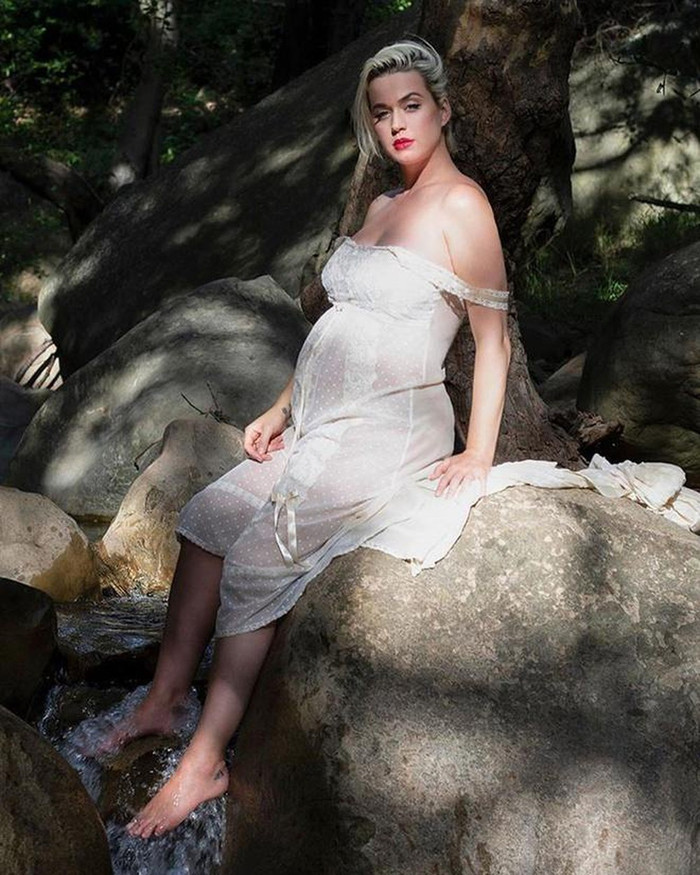 Mẹ bầu Katy Perry 'xấu hổ' khi lần đầu tiên trong đời phải dùng thuốc điều trị trầm cảm Ảnh 13