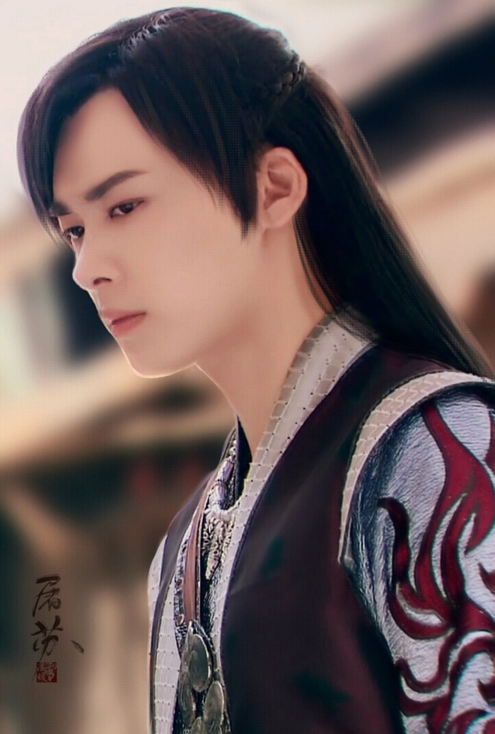 Lý Dịch Phong – 27 tuổi: Dù phải đợi đến “Cổ kiếm kỳ đàm” (2014) mới nổi tiếng nhưng Lý Dịch Phong vẫn luôn giữ được phong độ suốt những năm qua, là một ngôi sao hàng đầu của showbiz Hoa ngữ.