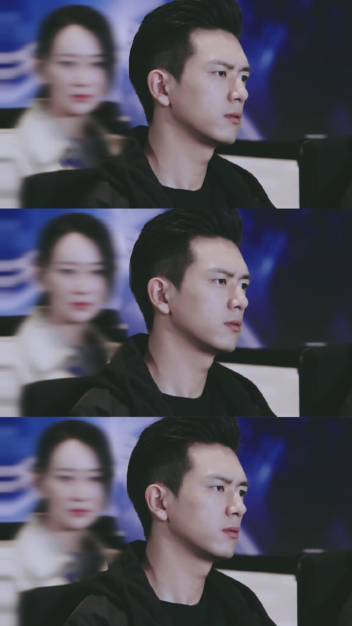 Lý Hiện – 28 tuổi: Cũng là một ngôi sao khá lận đận, Lý Hiện phải đợi đến “Cá mực hầm mật” lên sóng năm ngoái mới có thể thành danh.