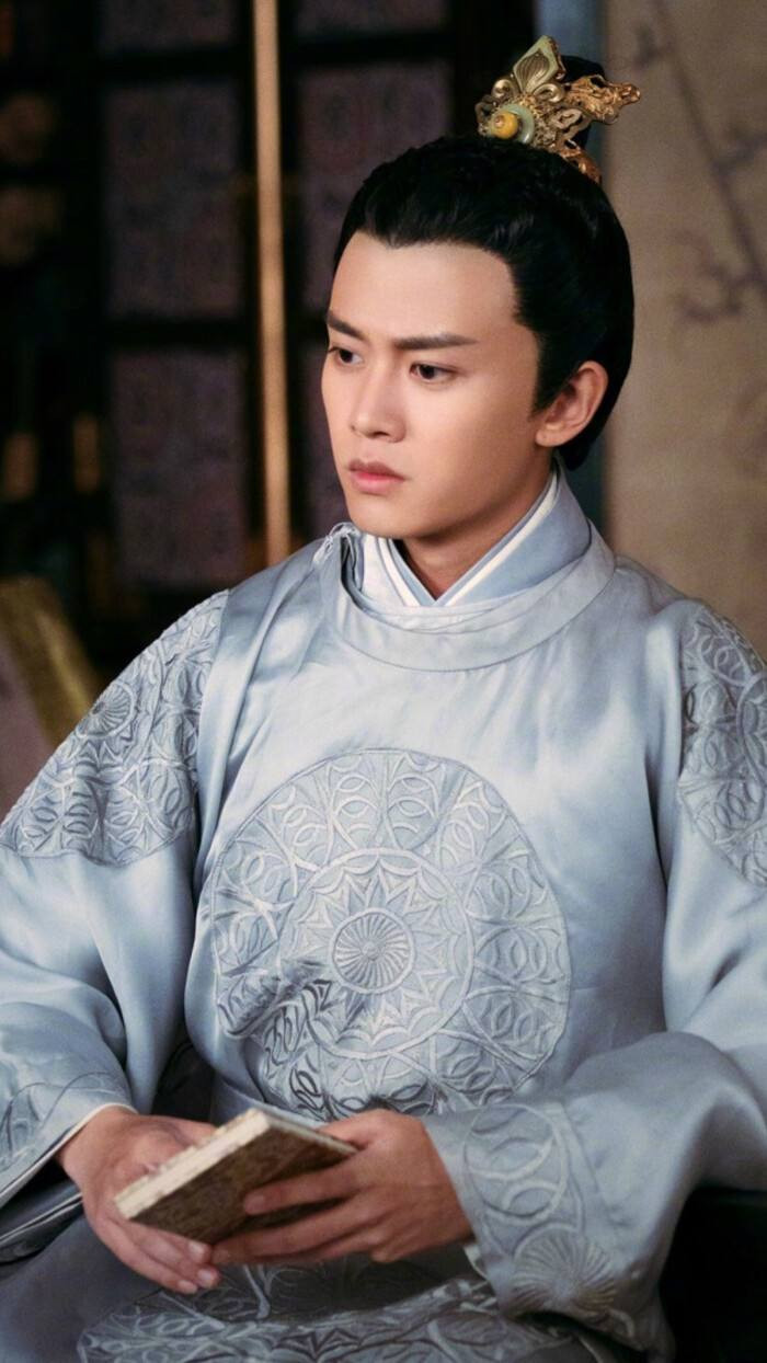 Nhậm Gia Luân – 28 tuổi: “Đại Đường vinh diệu” (2017) là một trường hợp thành công khá bất ngờ và Nhậm Gia Luân từ đây cũng trở thành ngôi sao được săn đón.