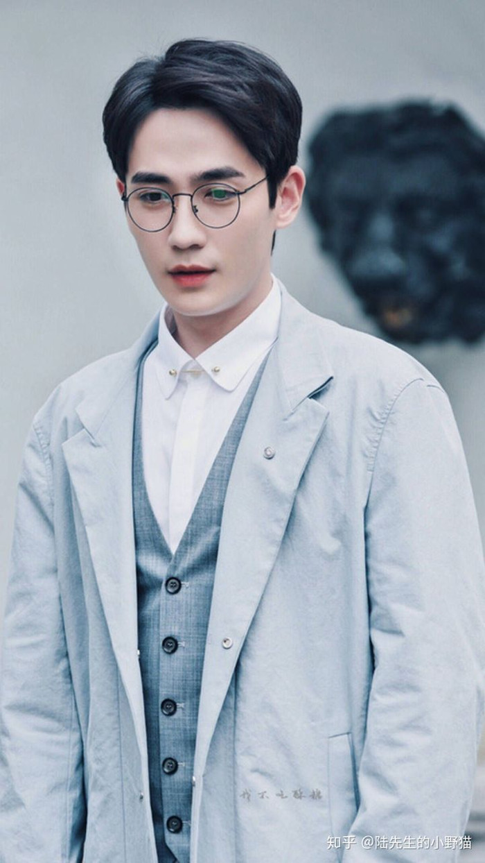 Chu Nhất Long – 30 tuổi: Miệt mài làm việc suốt 10 năm, Chu Nhất Long cuối cùng cũng có thể nổi tiếng với “Trấn hồn”.