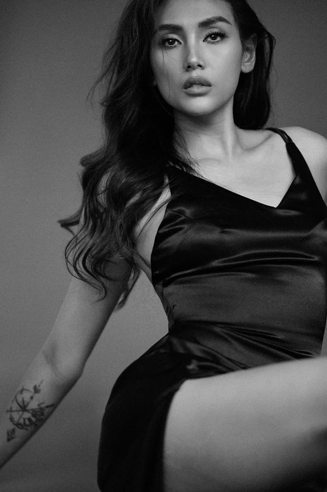 Qua bao năm, chân dài vẫn là một trong những người đẹp hàng đầu, có vị trí riêng trong làng thời trang. 